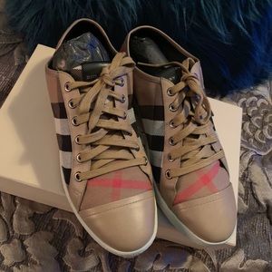 Burberry Tennis Shoes in Excellent Condition